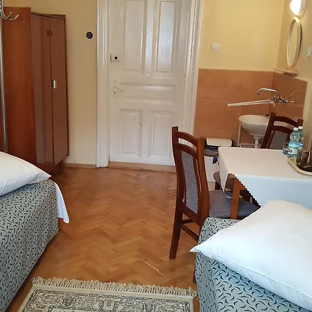 Ośrodek wypoczynkowy Stary Dom Zdrojowy *